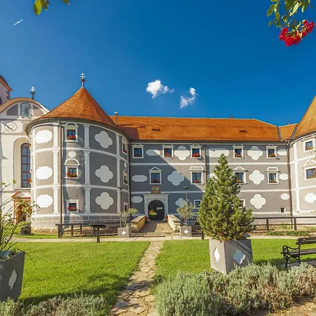 Homes I&g By The River Next To Olimje *