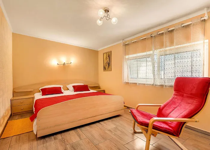 Daire Homes I&g By The River Next To Olimje